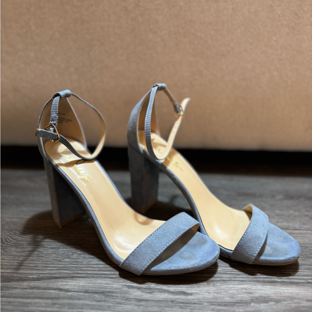 Lulus light blue heels